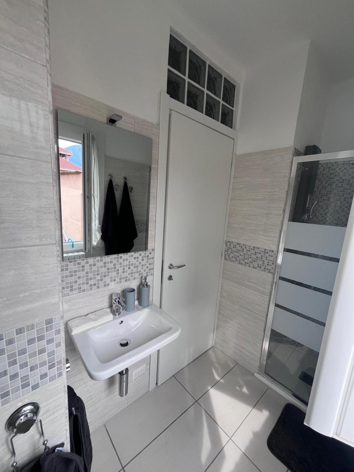 Casa Castagna Appartamento - Lecco Extérieur photo